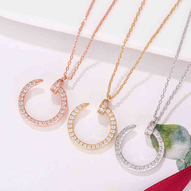 S925 Sterling Silver nail full diamond necklace women's geometric micro inlaid silver pendant chain simple clavicle
S925 Sterling Silver nail full diamond necklace women's geometric micro inlaid silver pendant chain simple clavicle