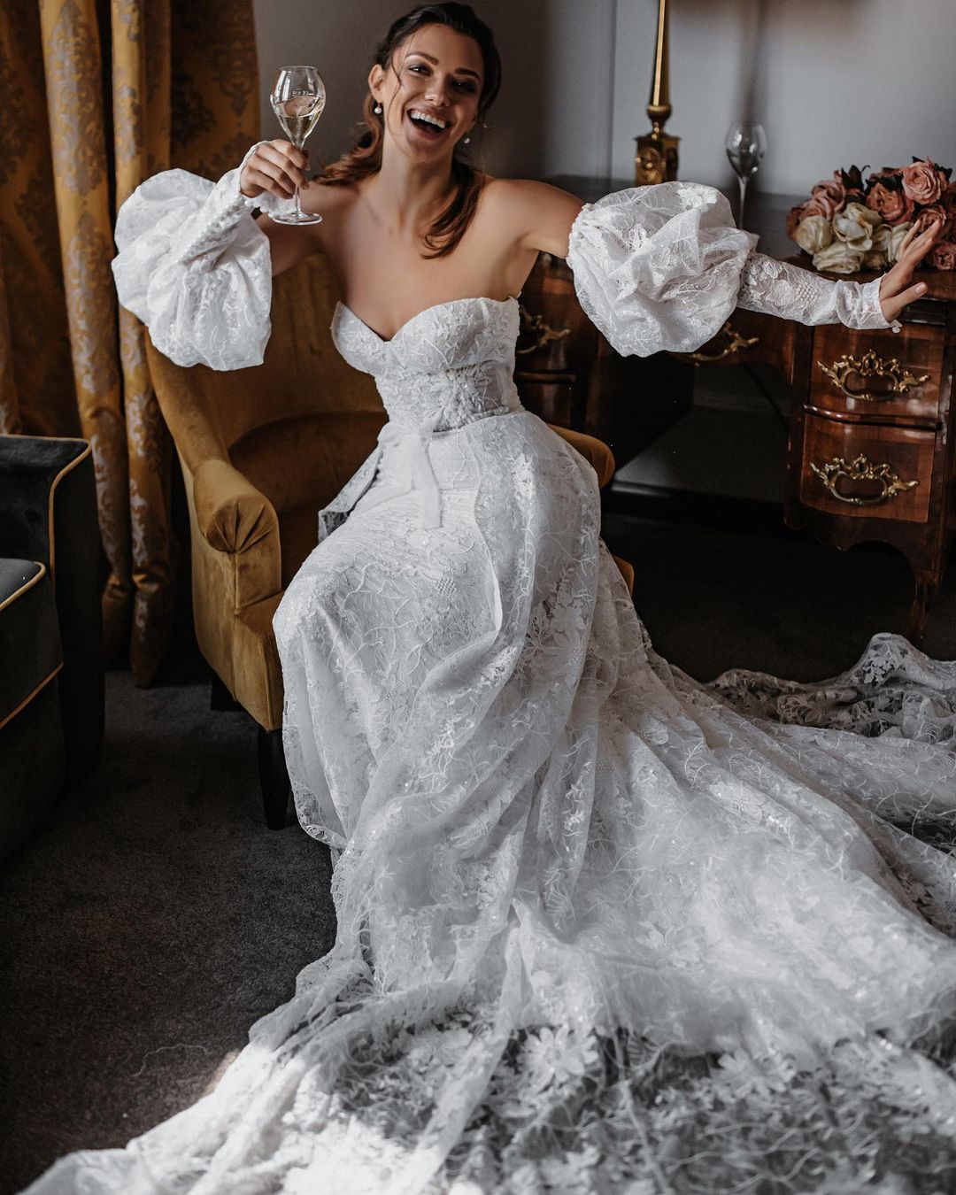 Unique Mermaid Wedding Dress With Strapless Long Sleeve High Collar Backless Lace Up Organza Applique Beads Formal Occasion Custom Made De Mariée