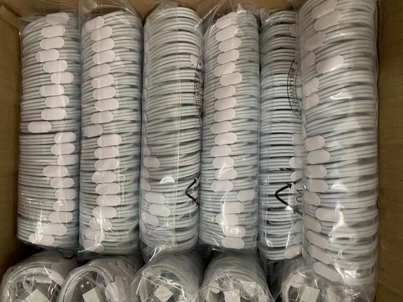 100pcs 7 generation 1m/3ft 2m/6ft cables USB For 8 XS High quality Data Sync Charge phone Cable, White
100pcs 7 generation 1m/3ft 2m/6ft cables USB For 8 XS High quality Data Sync Charge phone Cable, White