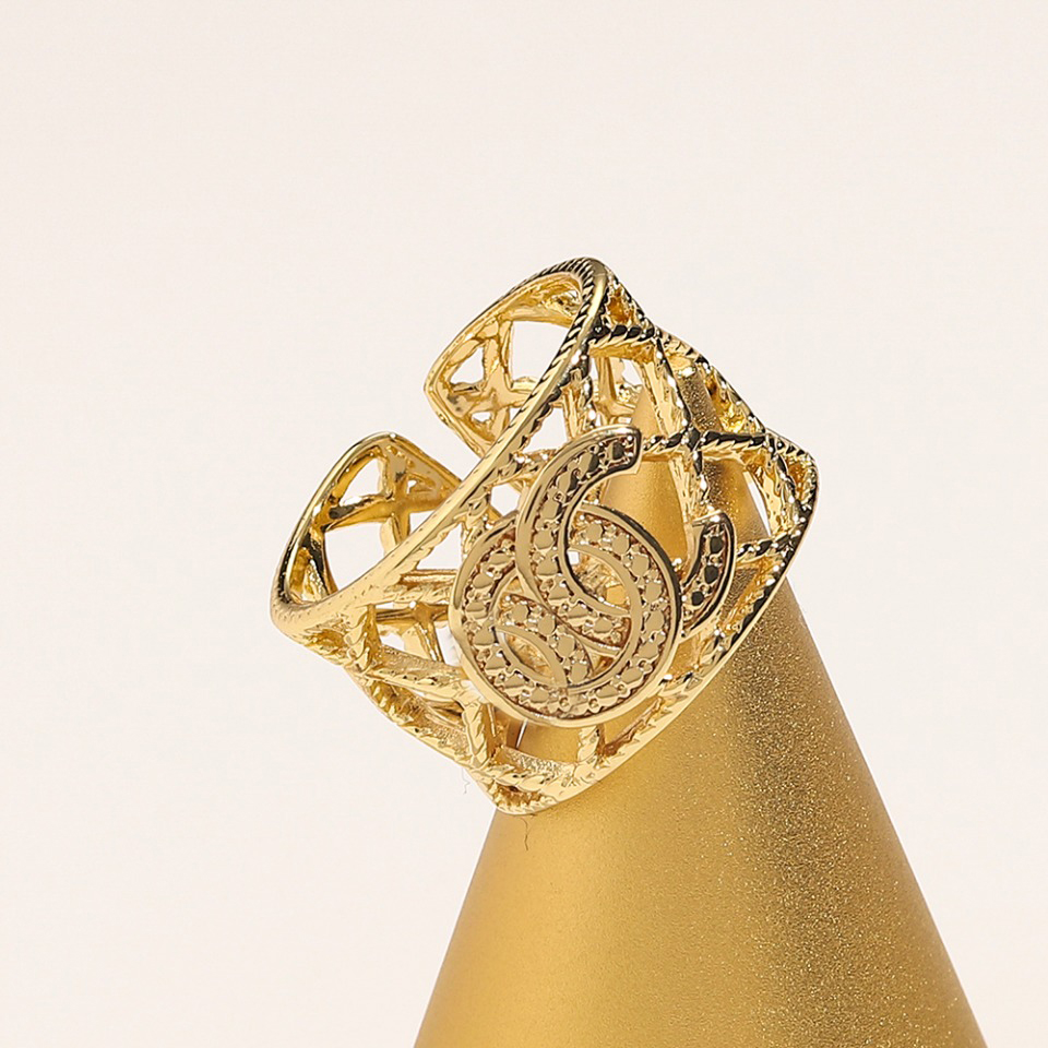 Europe and America Fashion Style Lady Rings Women Love Charms Wedding Jewelry Supplies 18K Gold Plated Copper Finger Adjustable Ring Wholesale ZG1507
Europe and America Fashion Style Lady Rings Women Love Charms Wedding Jewelry Supplies 18K Gold Plated Copper Finger Adjustable Ring Wholesale ZG1507