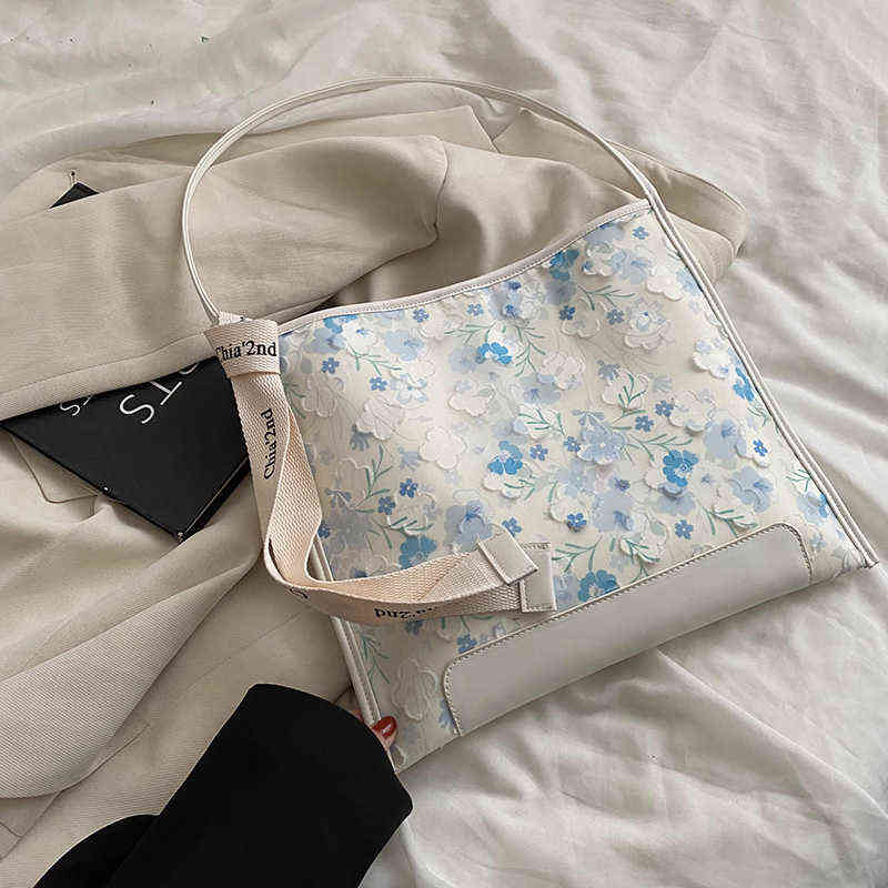 Designer Women Hand Bag High Quality Pu Leather Shoulder Bag Embroidery Floral Bohemia Ethnic Style Handbags Large Capacity Tote, Green
Designer Women Hand Bag High Quality Pu Leather Shoulder Bag Embroidery Floral Bohemia Ethnic Style Handbags Large Capacity Tote, Green