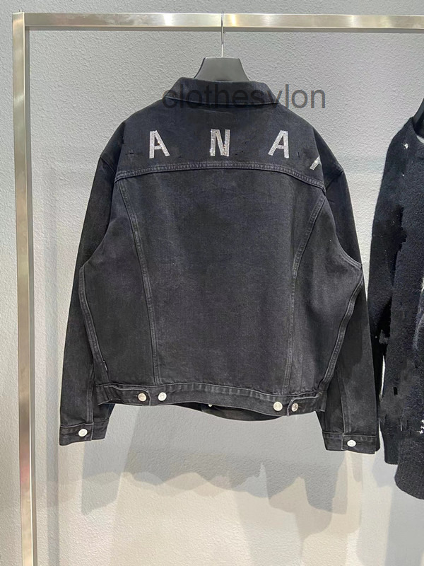 2022 Designer Jackets Balencaigass Coat b High Paris Back Hot Drill Letters Denim Jacket Washing Jacket Top Men's Women's Fashion, Black
2022 Designer Jackets Balencaigass Coat b High Paris Back Hot Drill Letters Denim Jacket Washing Jacket Top Men's Women's Fashion, Black