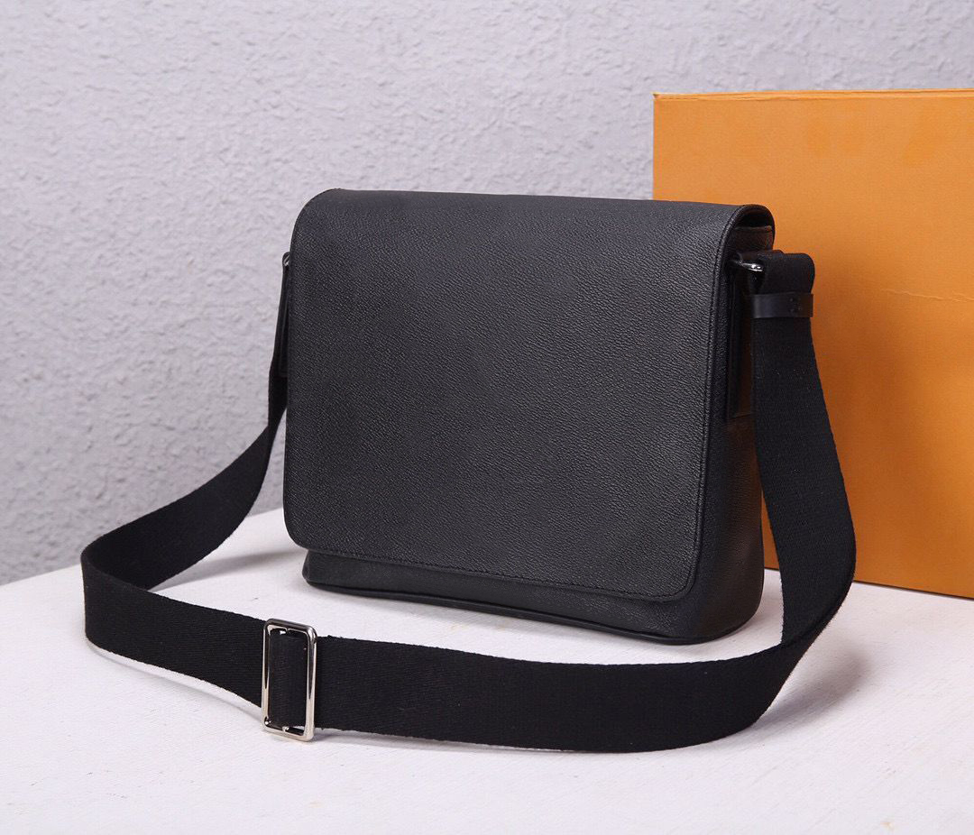 Designer bags shoulder bags famous Brand handbags Classic designer fashion Men messenger bags cross body bag school bookbag, Black flower 44000
Designer bags shoulder bags famous Brand handbags Classic designer fashion Men messenger bags cross body bag school bookbag, Black flower 44000
