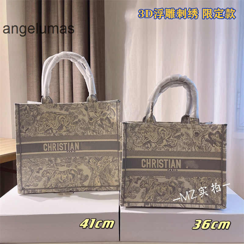 Lady Bag Cristian Embroidery 2022 Woman Designer Bags Capacity Classic Tote Handbags Booktote Large Fashionable Shopping Embroidered POK5, Grey tiger
Lady Bag Cristian Embroidery 2022 Woman Designer Bags Capacity Classic Tote Handbags Booktote Large Fashionable Shopping Embroidered POK5, Grey tiger