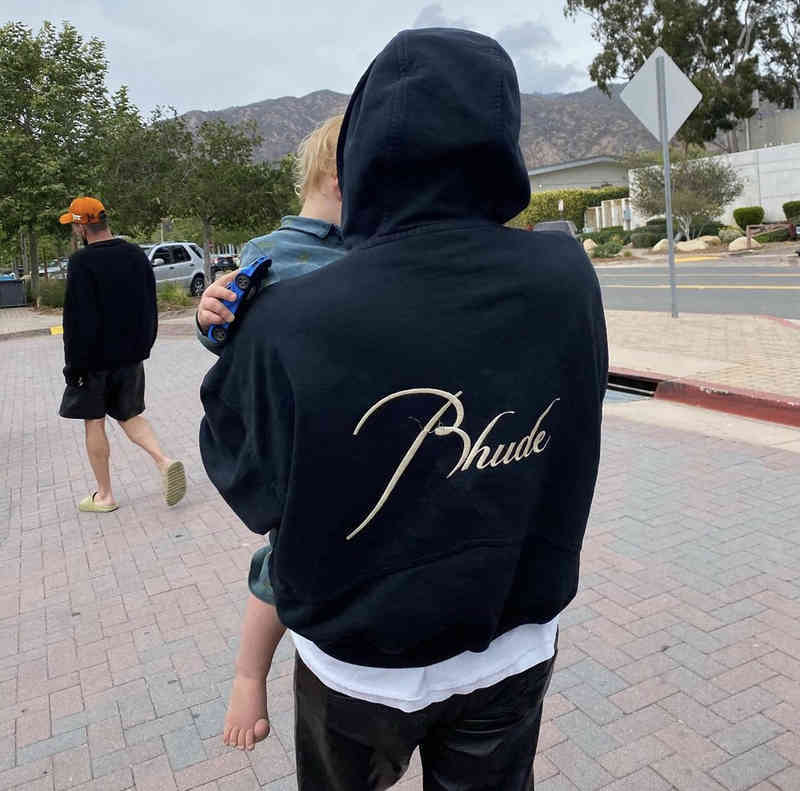 Cardigan Rhude Zip Solid Hoodie Men Women 1:1 Quality Vintage Patchwork Hooded Sweatshirts Streetwear Pullovers, H312-1
Cardigan Rhude Zip Solid Hoodie Men Women 1:1 Quality Vintage Patchwork Hooded Sweatshirts Streetwear Pullovers, H312-1