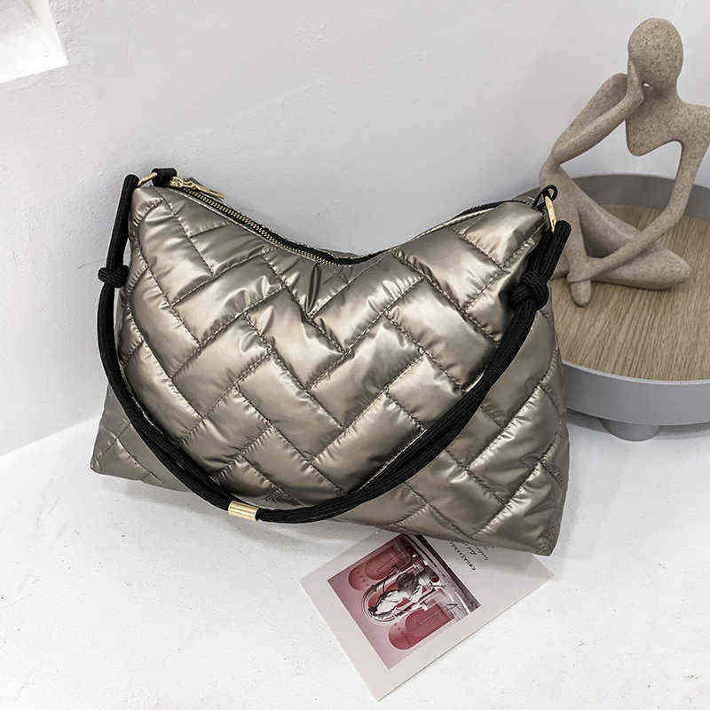 Evening Bags Trendy Plaid Women Shoulder Bag Nylon Down Cotton Ladies Handbags B 220822, Black
Evening Bags Trendy Plaid Women Shoulder Bag Nylon Down Cotton Ladies Handbags B 220822, Black