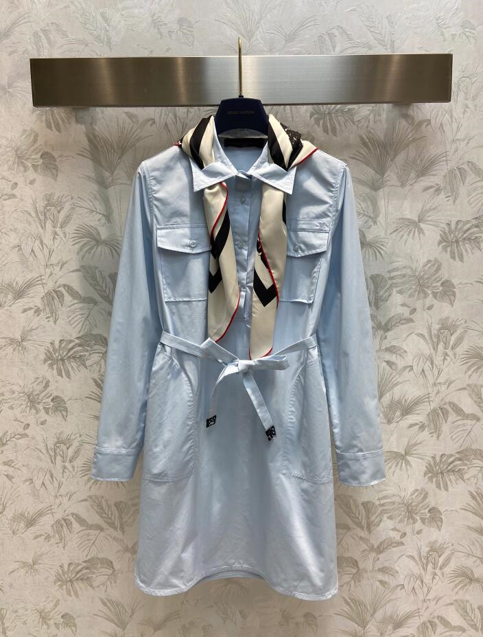 2022 women' spring and autumn flower pattern silk scarf long dress is thin and temperament lapel shirt style design 810, Customize 
2022 women' spring and autumn flower pattern silk scarf long dress is thin and temperament lapel shirt style design 810, Customize