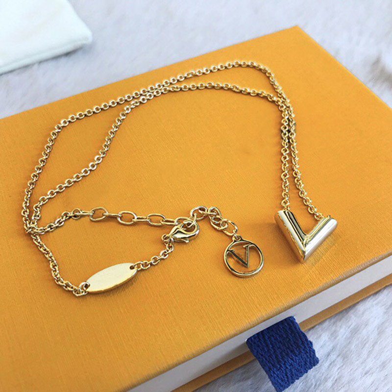 Jewelry Designer Pendant Necklace For Women Men Designers Necklaces Gold Chain Party Wedding Gift Lovers Luxury Letter L Box