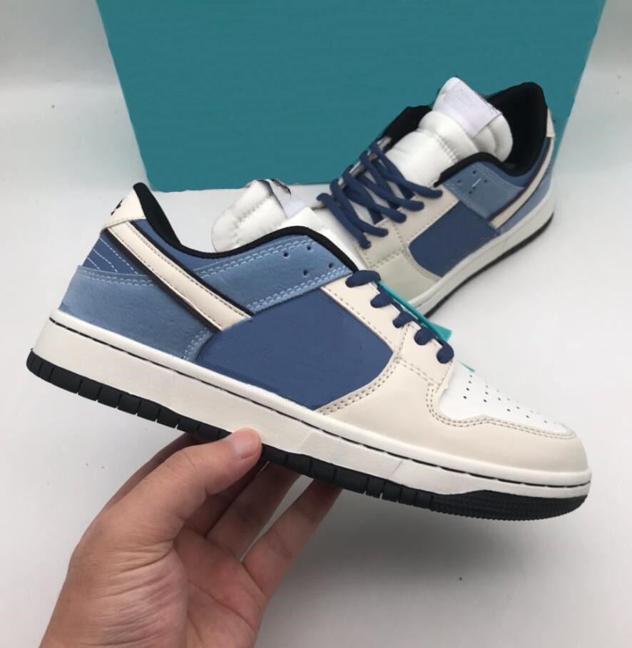 Comfortable Men Wom… - image