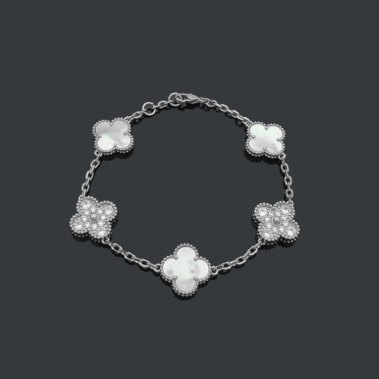 Luxury designer jewelry Women bracelets Fashion men and women chains Style flower strap diamond bracelets specially designed for jewelry of top quality
Luxury designer jewelry Women bracelets Fashion men and women chains Style flower strap diamond bracelets specially designed for jewelry of top quality