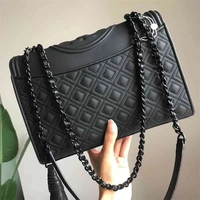 Frosted Lingge Handbags Designer T0rys s Sheepskin Chain Single Diagonal Fashion Leisure Women's Bag Shoulder Crossbody Tories Burchs HqA, Large size
Frosted Lingge Handbags Designer T0rys s Sheepskin Chain Single Diagonal Fashion Leisure Women's Bag Shoulder Crossbody Tories Burchs HqA, Large size