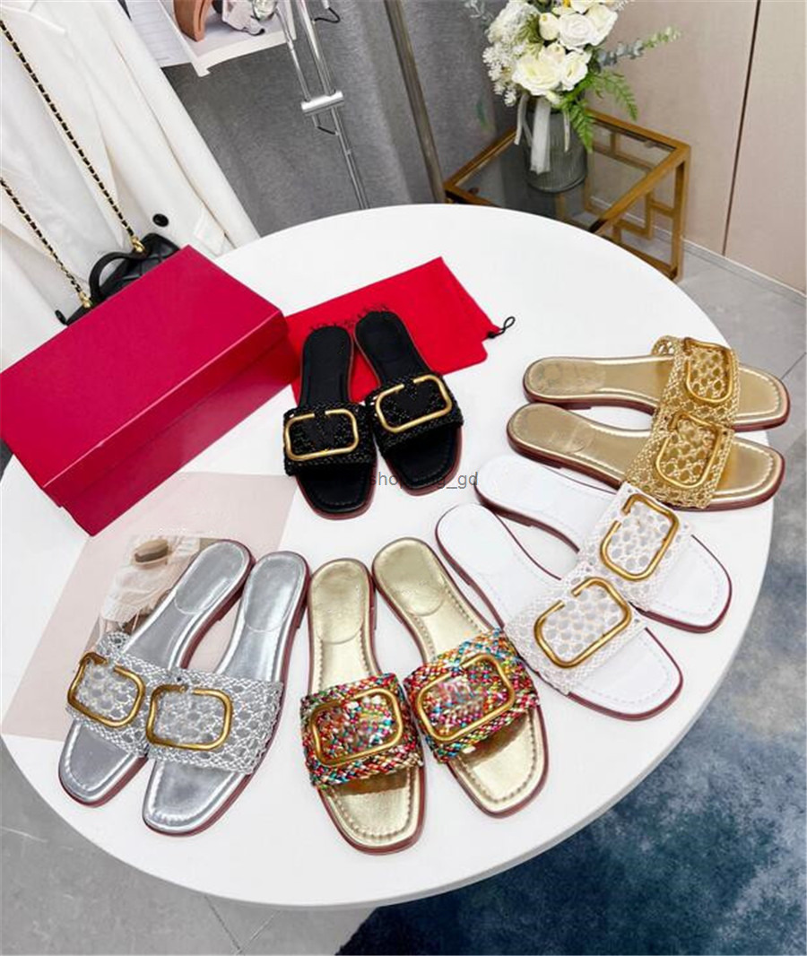 Women Summer Slippers lady bench shoes Stylish comfortable female flat Advanced imitations genuine leather Valentinoes Valentinoity
Women Summer Slippers lady bench shoes Stylish comfortable female flat Advanced imitations genuine leather Valentinoes Valentinoity