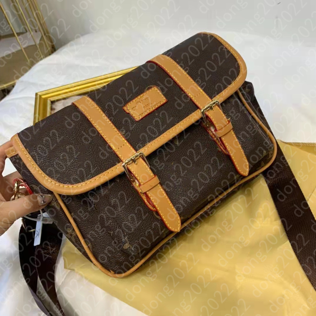 Luxury Designers Handbag Tote Shoulder Clutch Bags Crossbody Shopping Bag Purses Letters Flowers Floral One Handle Wallet Backpack Women Handbags Totes, Brown
Luxury Designers Handbag Tote Shoulder Clutch Bags Crossbody Shopping Bag Purses Letters Flowers Floral One Handle Wallet Backpack Women Handbags Totes, Brown