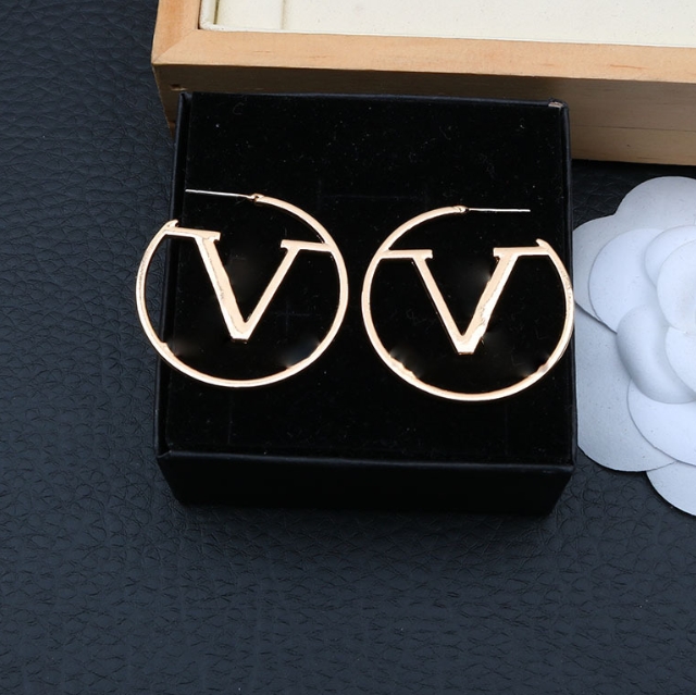 18K Gold Plated Luxury Brand Designers Letters Stud Geometric Famous Women Round Crystal Rhinestone Pearl Earring Wedding Party Jewelry 20 Style
18K Gold Plated Luxury Brand Designers Letters Stud Geometric Famous Women Round Crystal Rhinestone Pearl Earring Wedding Party Jewelry 20 Style