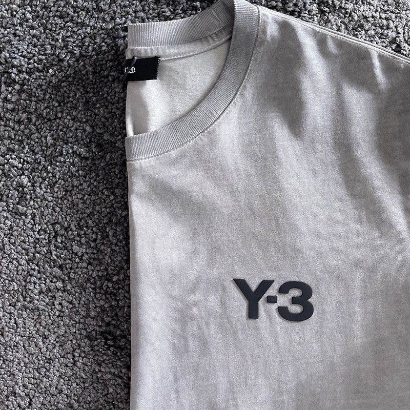 Men's and Women's Short-sleeved y3 Casual T-shirts Cotton Round Neck Loose Letter Printing Retro Light Gray T shirt
Men's and Women's Short-sleeved y3 Casual T-shirts Cotton Round Neck Loose Letter Printing Retro Light Gray T shirt