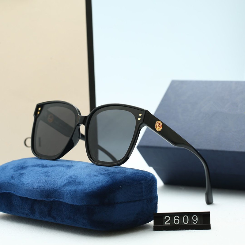 999 Designer Womens Mens Goggle senior Eyewear For Women eyeglasses frame Vintage Metal Sun Glasses With Box
999 Designer Womens Mens Goggle senior Eyewear For Women eyeglasses frame Vintage Metal Sun Glasses With Box