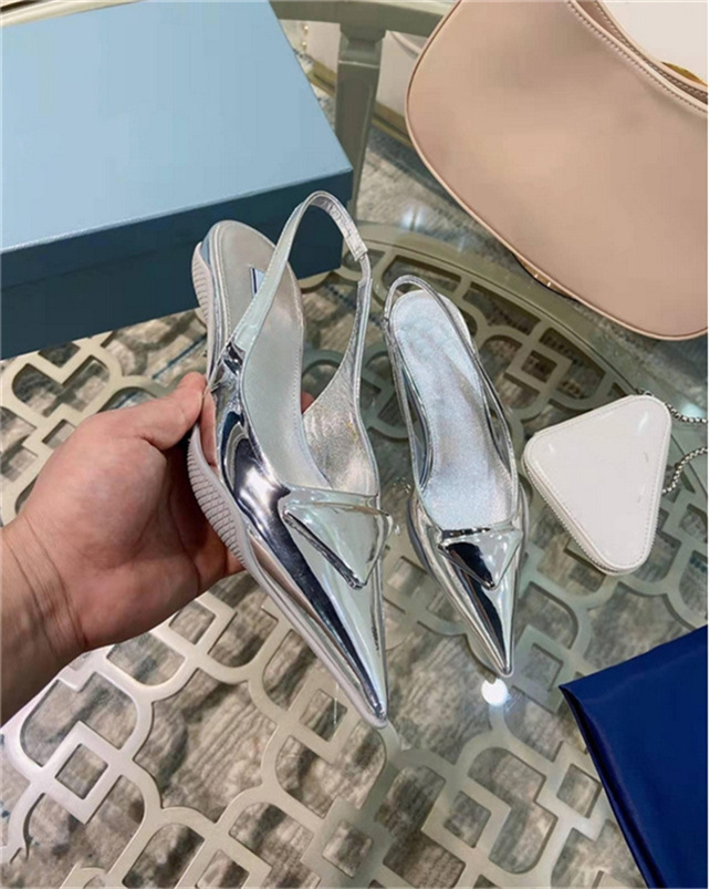 2022 Fashion Milano Sandals High Heels Summer Casual women flip flops lady shoes Flat Ladies loafer Genuine Patent Leather slippers Designers luxury SIZE -41, Blue
2022 Fashion Milano Sandals High Heels Summer Casual women flip flops lady shoes Flat Ladies loafer Genuine Patent Leather slippers Designers luxury SIZE -41, Blue