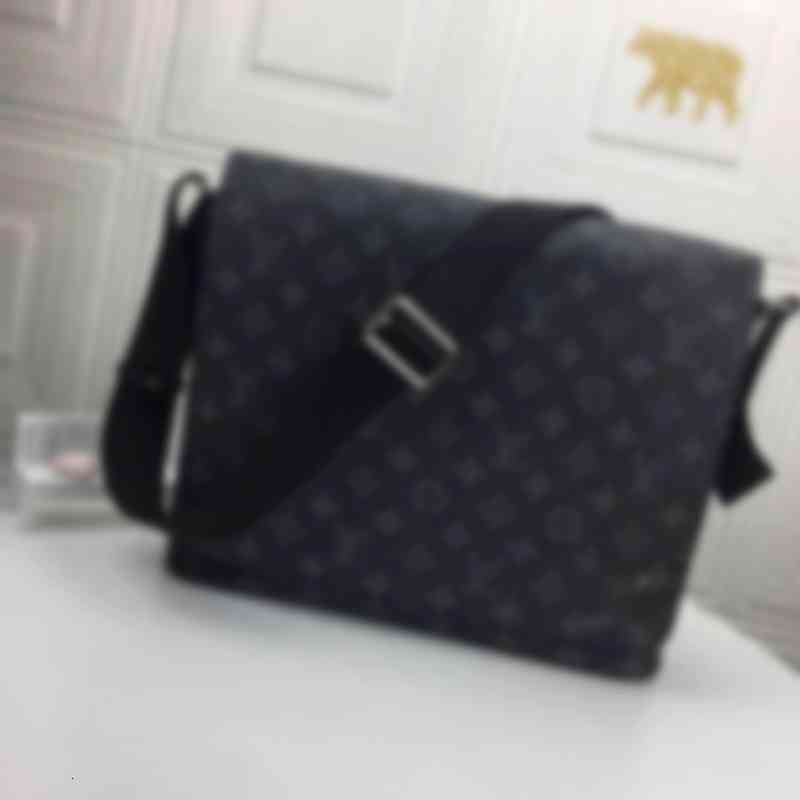 GGs Louiseity 1 Viutonity LVs Handbag Brand Backpacks Clutches Shoulder Magnetic 44001 Closure Crossbody Luxury 32x26x8cm Wallets Men Dtuis, Black
GGs Louiseity 1 Viutonity LVs Handbag Brand Backpacks Clutches Shoulder Magnetic 44001 Closure Crossbody Luxury 32x26x8cm Wallets Men Dtuis, Black