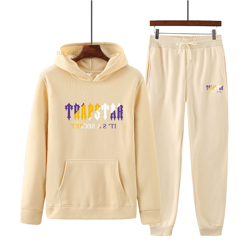 Designer Tracksuits Spring Autumn/Winter Brand TRAPSTAR Tracksuit Men' Hoodie Sports woman Sets Fashion Black White printing Fleece, Pink
Designer Tracksuits Spring Autumn/Winter Brand TRAPSTAR Tracksuit Men' Hoodie Sports woman Sets Fashion Black White printing Fleece, Pink