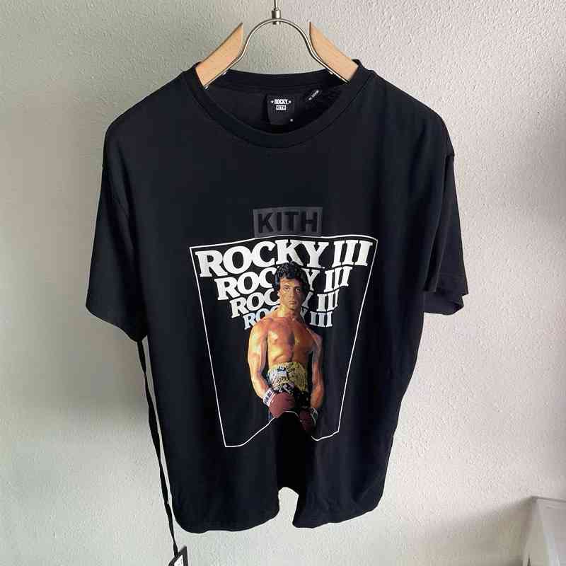 Men's T-shirts Kith Fashion Brand Cotton Oversized t Shirt Men Women 1976 Rocky Portrait Print Vintage Short Sleeve T-shirt Washed Tees, Black
Men's T-shirts Kith Fashion Brand Cotton Oversized t Shirt Men Women 1976 Rocky Portrait Print Vintage Short Sleeve T-shirt Washed Tees, Black