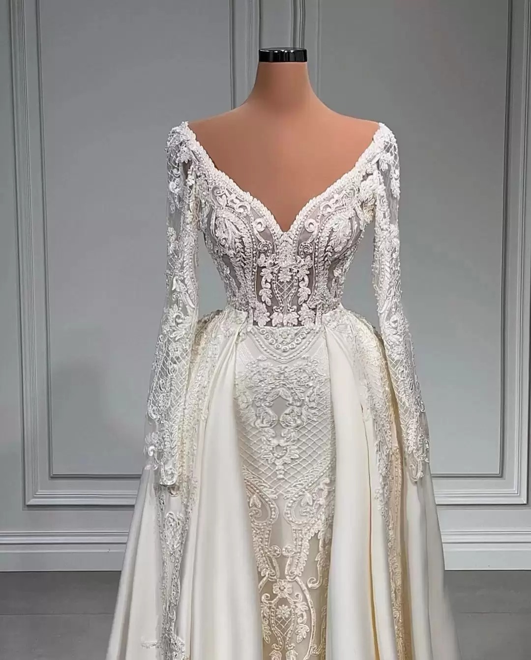 Mermaid Wedding Dress Applqiues Long Sleeves Satin Lace V Neck Hollow Floor Length Detachable Train Bridal Gowns Vestido De Novia