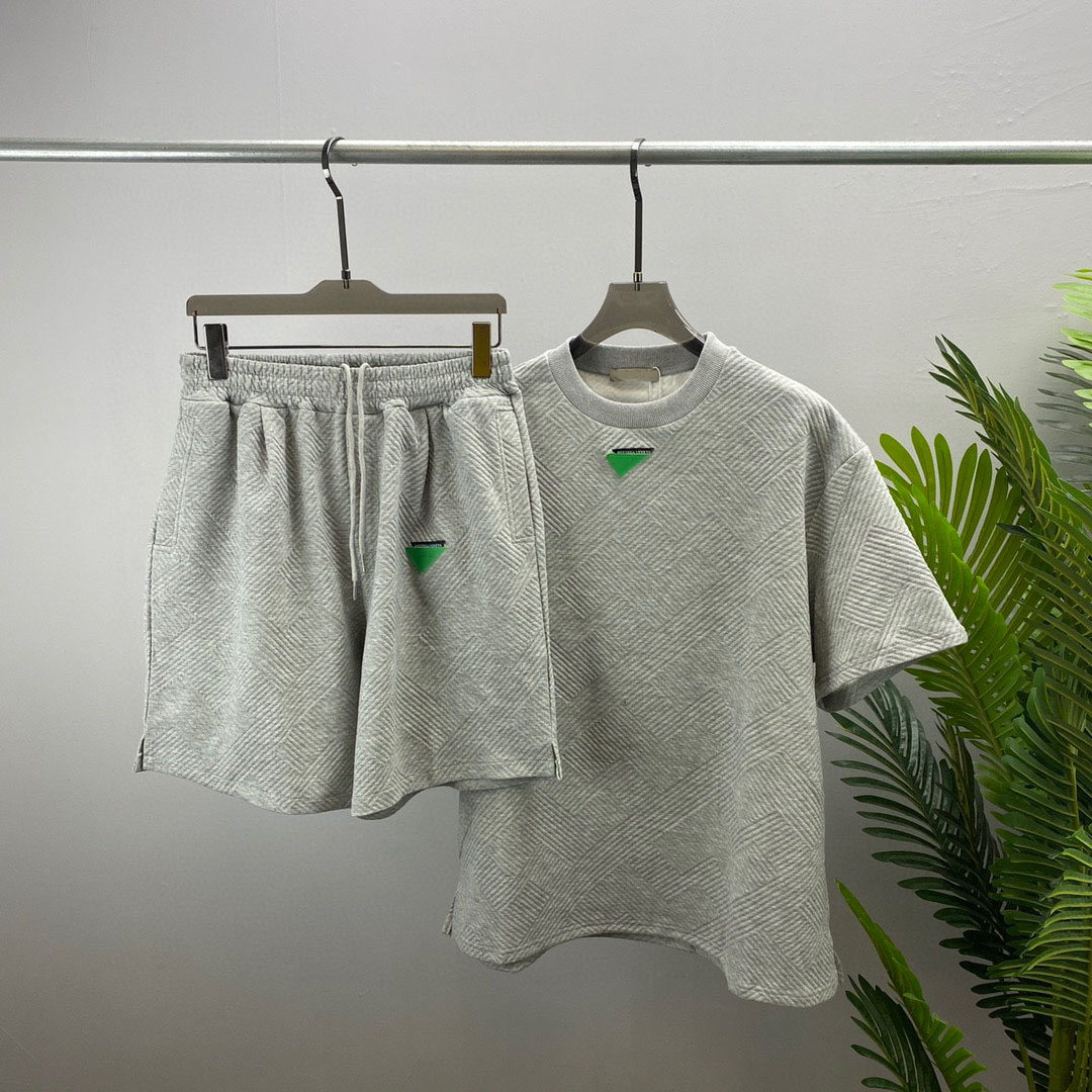 22SS Designer Letter Printed T Shirts Tee Sweatshirt Fashion High Street Short Sleeves Summer Casual T-Shirt Breathable Men Women Crew Neck Tees Dresses for Wo 30-326, Customize
22SS Designer Letter Printed T Shirts Tee Sweatshirt Fashion High Street Short Sleeves Summer Casual T-Shirt Breathable Men Women Crew Neck Tees Dresses for Wo 30-326, Customize