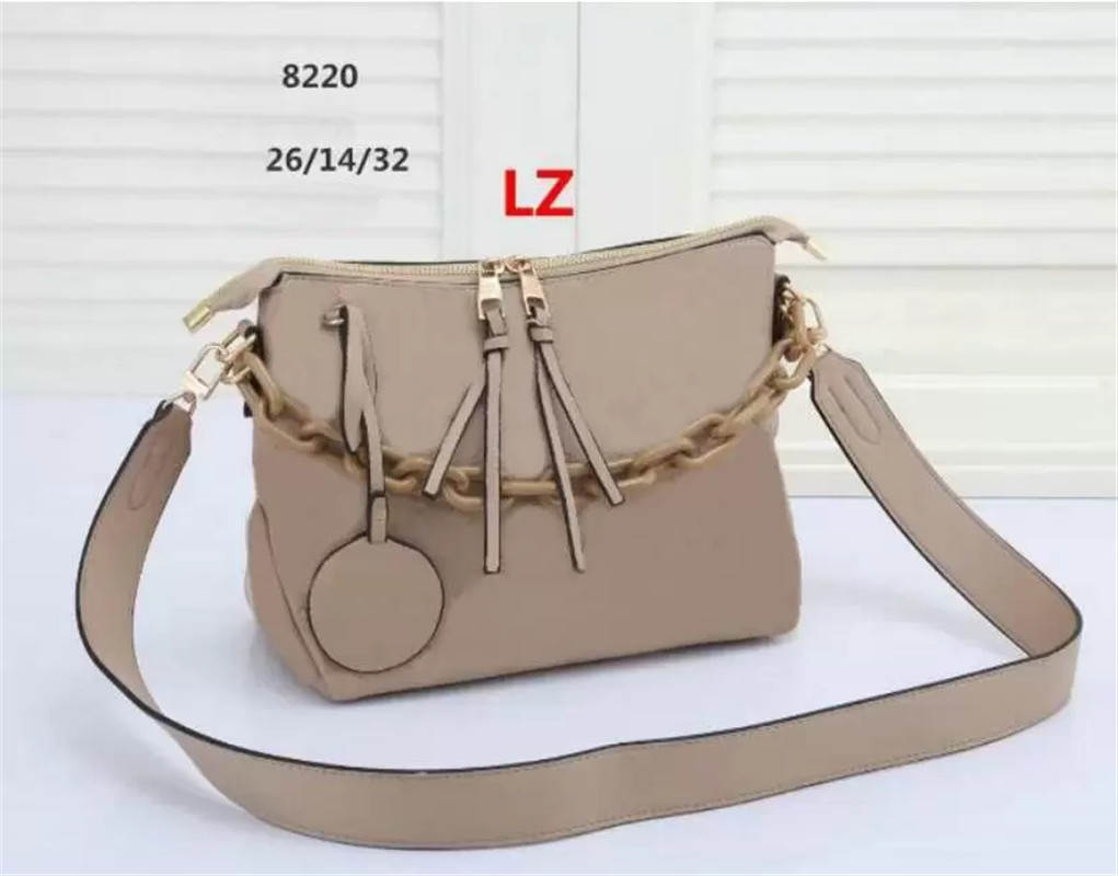 Summer Women Purse and Handbags 2022 New Fashion Casual Small Square Bags High Quality Unique Designer Shoulder Messenger Bags H0683
Summer Women Purse and Handbags 2022 New Fashion Casual Small Square Bags High Quality Unique Designer Shoulder Messenger Bags H0683