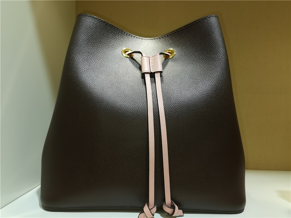 France Sac De Luxe Femme Luxury Designer Shoulder Bag Crossbody Tote Bags For Women Leather Shopper Small Flap Handbags Bolso H0432
France Sac De Luxe Femme Luxury Designer Shoulder Bag Crossbody Tote Bags For Women Leather Shopper Small Flap Handbags Bolso H0432