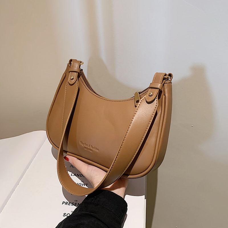 Evening Bags Woman Simple Solid Color Shoulder High-quality Leather Handbag Autumn Winter Retro Subaxillary Bag Fashion Trend Phone, Coffee shoulder bag
Evening Bags Woman Simple Solid Color Shoulder High-quality Leather Handbag Autumn Winter Retro Subaxillary Bag Fashion Trend Phone, Coffee shoulder bag