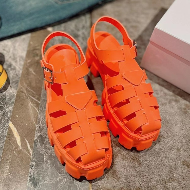 Women Luxury Designer Sandals Summer Ladies Slides Rubber Loafers Beach footwear Fashion Thick bottom Triangle Round Toe Retro Roman Sandal size 35-41 With Box, 10
Women Luxury Designer Sandals Summer Ladies Slides Rubber Loafers Beach footwear Fashion Thick bottom Triangle Round Toe Retro Roman Sandal size 35-41 With Box, 10