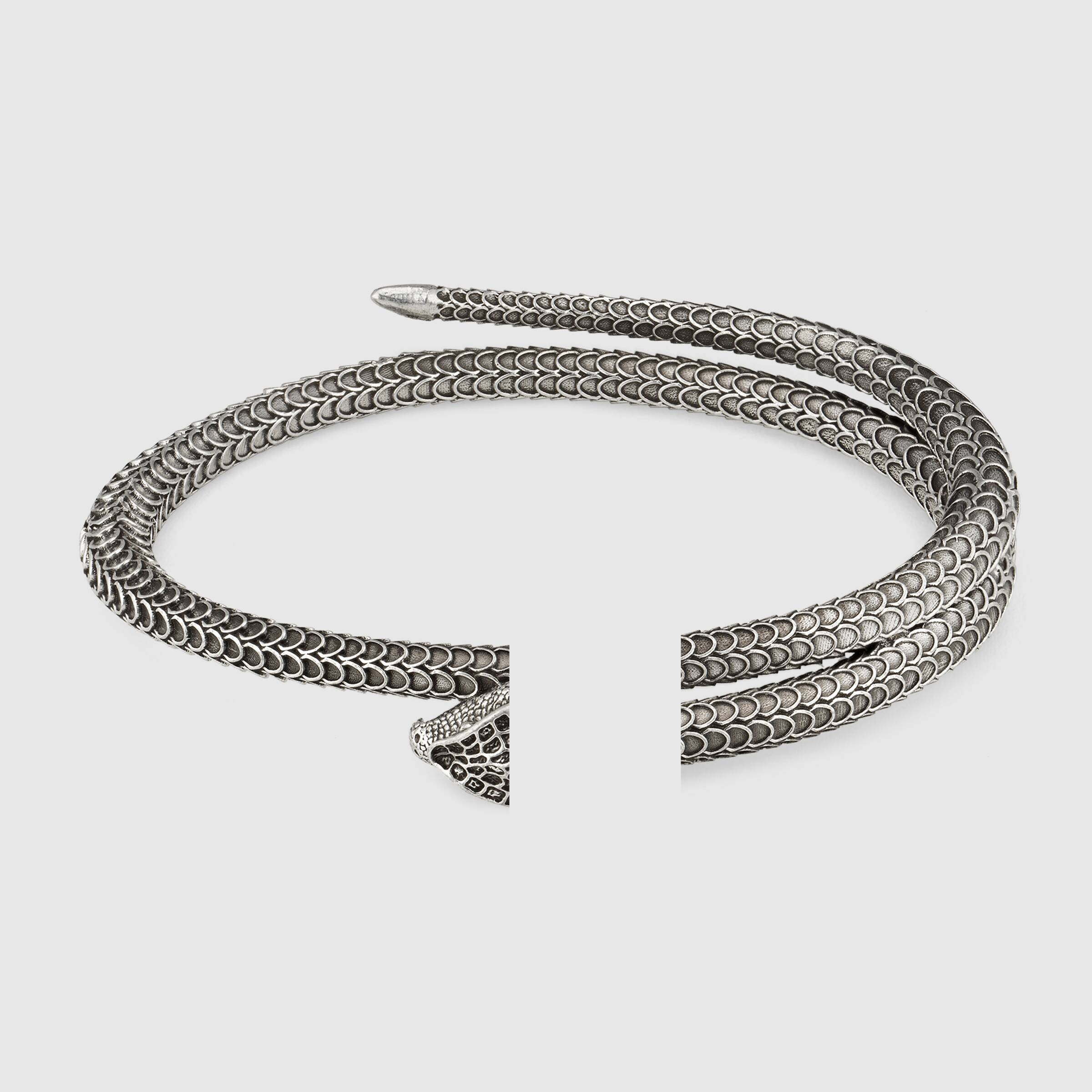 The designer's classic double g Sterling Silver Snake Bracelet, which can be adjusted, is deeply loved by luxury celebrities
The designer's classic double g Sterling Silver Snake Bracelet, which can be adjusted, is deeply loved by luxury celebrities