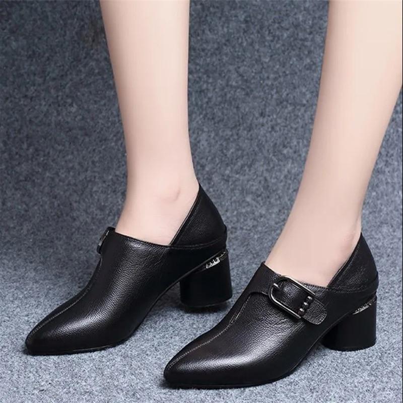 Dress Shoes Women Casual Sweet Black Patent Leather Autumn & Winter Short Ankle Boots Lady Fashion Comfort Heel Botas Femininas E547Dres
Dress Shoes Women Casual Sweet Black Patent Leather Autumn & Winter Short Ankle Boots Lady Fashion Comfort Heel Botas Femininas E547Dres