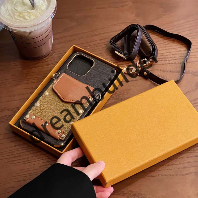 Fashion Phone Cases For iPhone 14 Pro max 13 12 11 X XR XS XSMAX Designer leather Cover Mobile phone case shell card holder bag with box, Brown
Fashion Phone Cases For iPhone 14 Pro max 13 12 11 X XR XS XSMAX Designer leather Cover Mobile phone case shell card holder bag with box, Brown