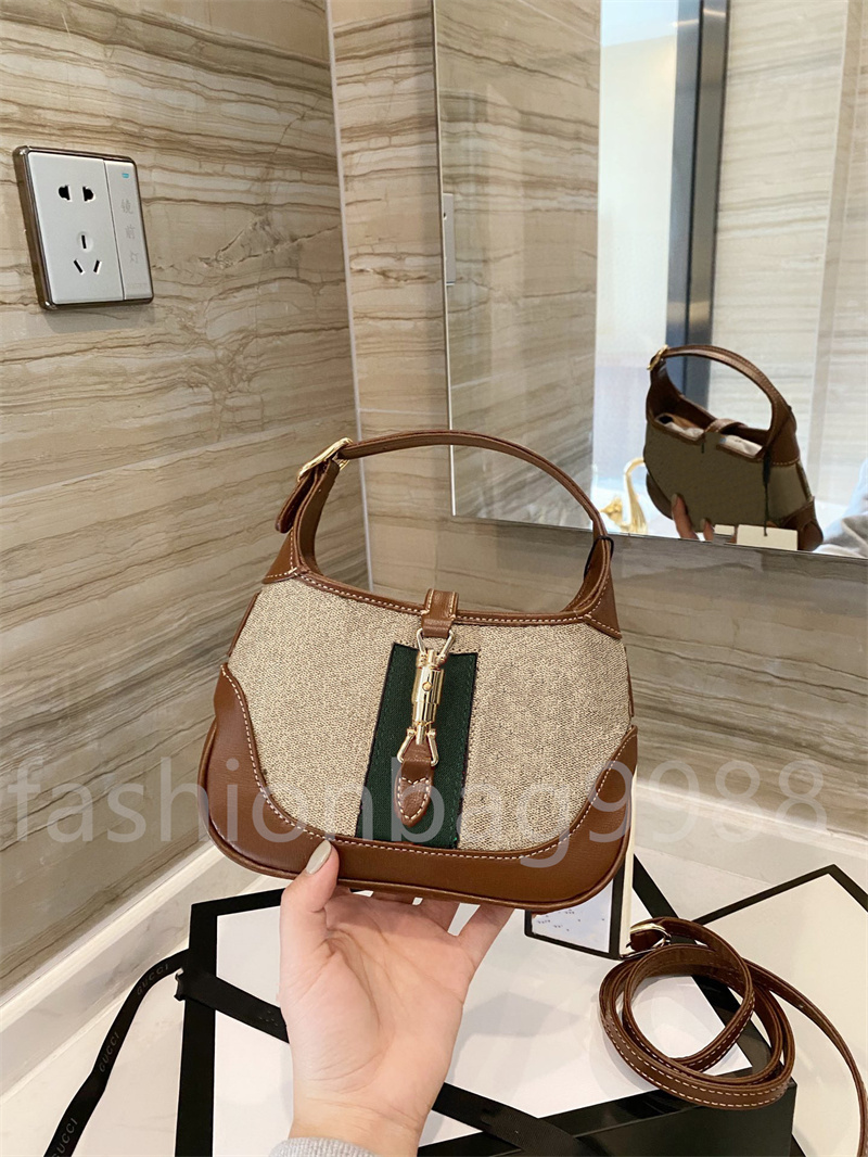 Luxury Designer Real Leather Hobo Hasp Shoulder Bags Underarm Handbags For Women Famous Brand Women Double Letters 20cm Small Purses Axilla Handbag Wallet Bag, Fill price difference
Luxury Designer Real Leather Hobo Hasp Shoulder Bags Underarm Handbags For Women Famous Brand Women Double Letters 20cm Small Purses Axilla Handbag Wallet Bag, Fill price difference