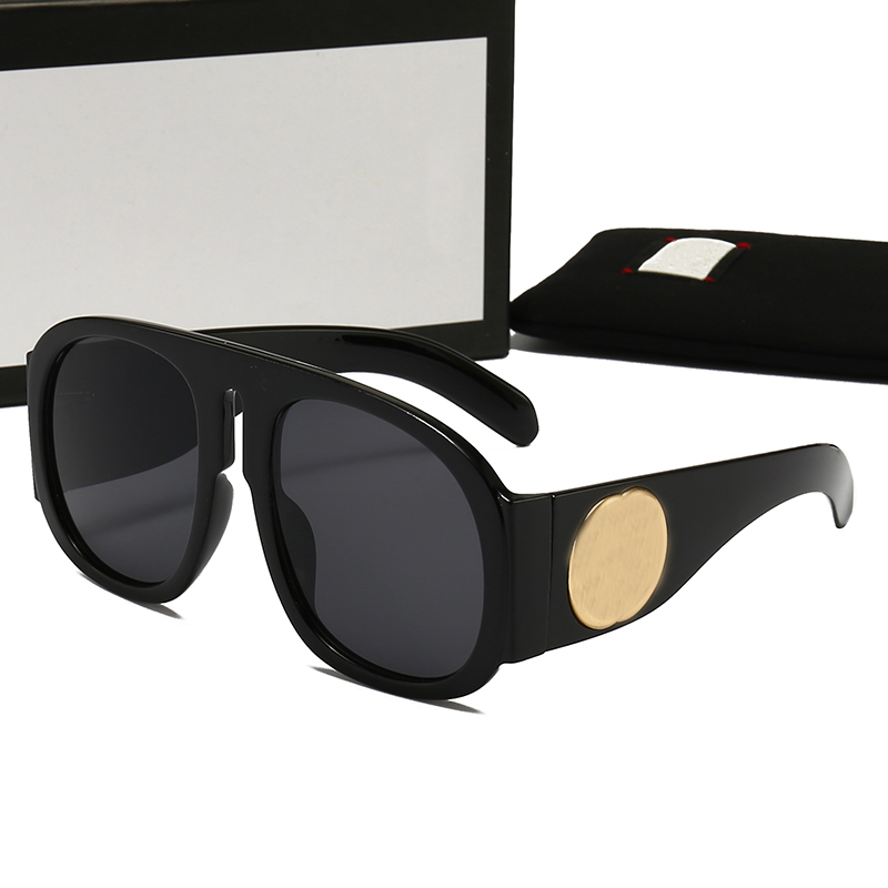 2023 luxury Sunglasses polaroid lens Designer letter womens Mens Goggle senior Eyewear For Women eyeglasses frame Vintage Metal Sun Glasses
2023 luxury Sunglasses polaroid lens Designer letter womens Mens Goggle senior Eyewear For Women eyeglasses frame Vintage Metal Sun Glasses