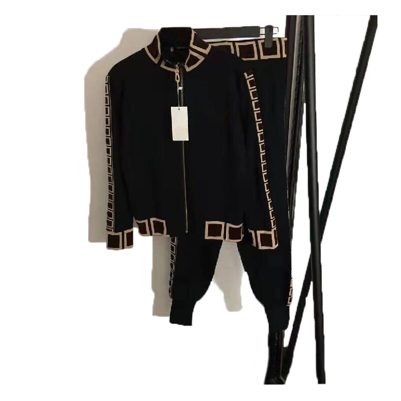 Fashionable luxurious women tracksuits sportswear pants two piece suit high quality womens jacket with casual letters designer spring autumn breathable clothing, White
Fashionable luxurious women tracksuits sportswear pants two piece suit high quality womens jacket with casual letters designer spring autumn breathable clothing, White