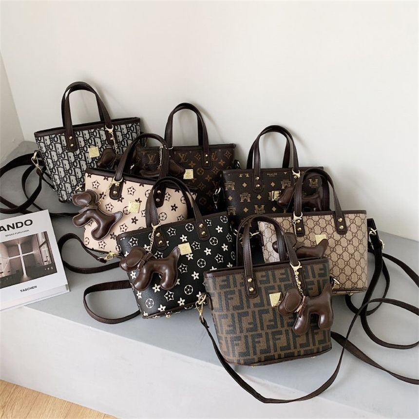 62% OFF 2022 new trendy s Large capacity French small messenger bucket women's fashion single shoulder foreign style handbag, Old flower khaki
62% OFF 2022 new trendy s Large capacity French small messenger bucket women's fashion single shoulder foreign style handbag, Old flower khaki