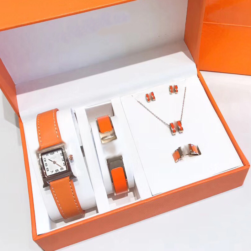 Women Luxury Jewelry Watches Set 5pcs include Enamel Rings Necklaces Earrings Bracelets Lady Designer Wristwatches With Box Gift
Women Luxury Jewelry Watches Set 5pcs include Enamel Rings Necklaces Earrings Bracelets Lady Designer Wristwatches With Box Gift
