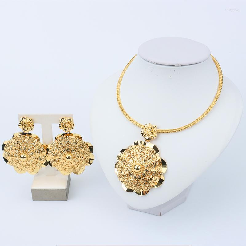 Earrings & Necklace Dubai Flower Shaped Fashion Jewelry Sets Women And Luxury Set For African Nigerian AccessoryEarrings, As pic
Earrings & Necklace Dubai Flower Shaped Fashion Jewelry Sets Women And Luxury Set For African Nigerian AccessoryEarrings, As pic