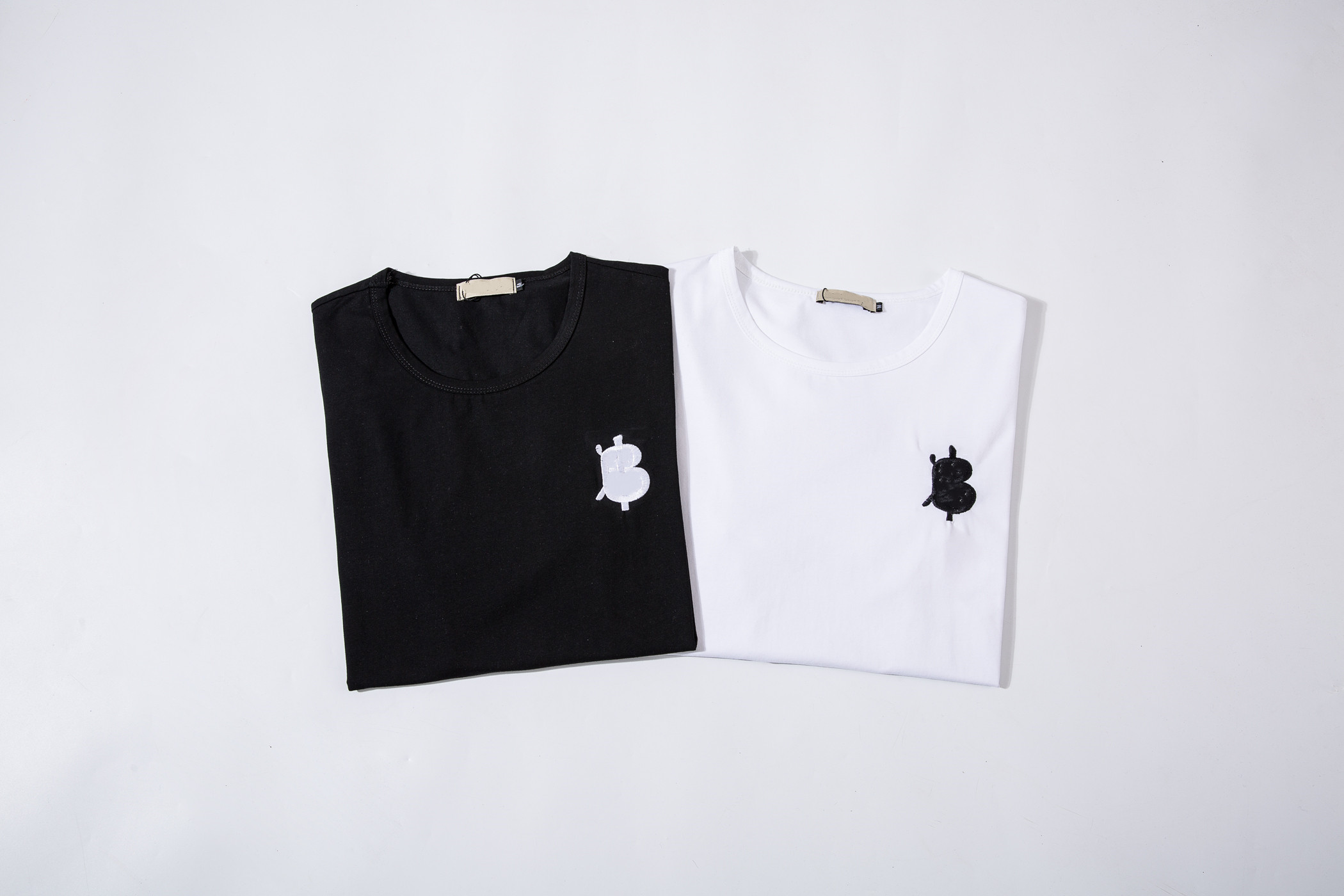 22ss Men's T-shirt designer brand casual tee sports top animal letters printed pattern summer street loose Short Sleeve S94
22ss Men's T-shirt designer brand casual tee sports top animal letters printed pattern summer street loose Short Sleeve S94