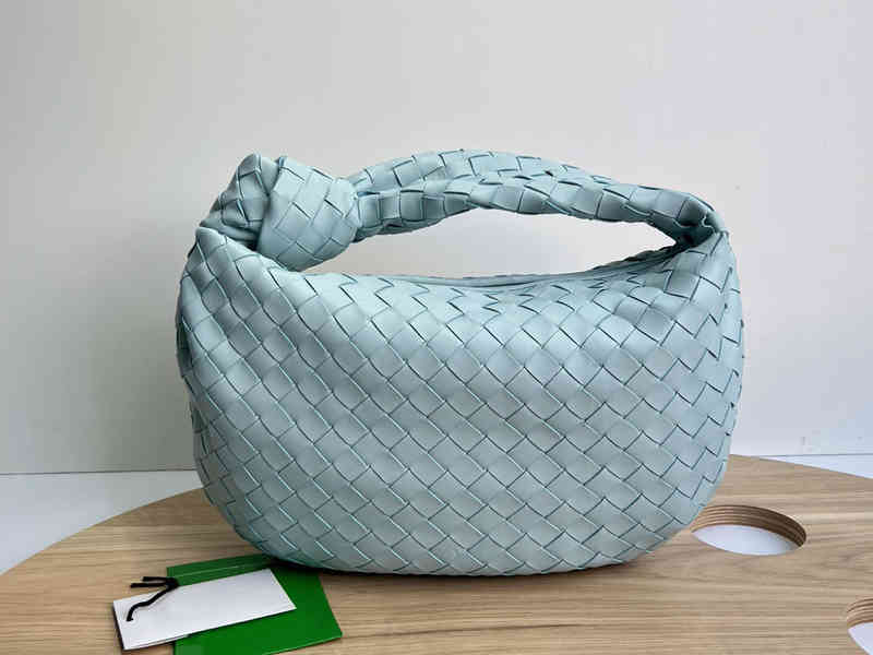 Designer Handbags Bottegav Venetas Lambskin Large Jodie Woven Women's Knotting Round Hobo Dumpling Leather Armpit Bag, Duck green
Designer Handbags Bottegav Venetas Lambskin Large Jodie Woven Women's Knotting Round Hobo Dumpling Leather Armpit Bag, Duck green