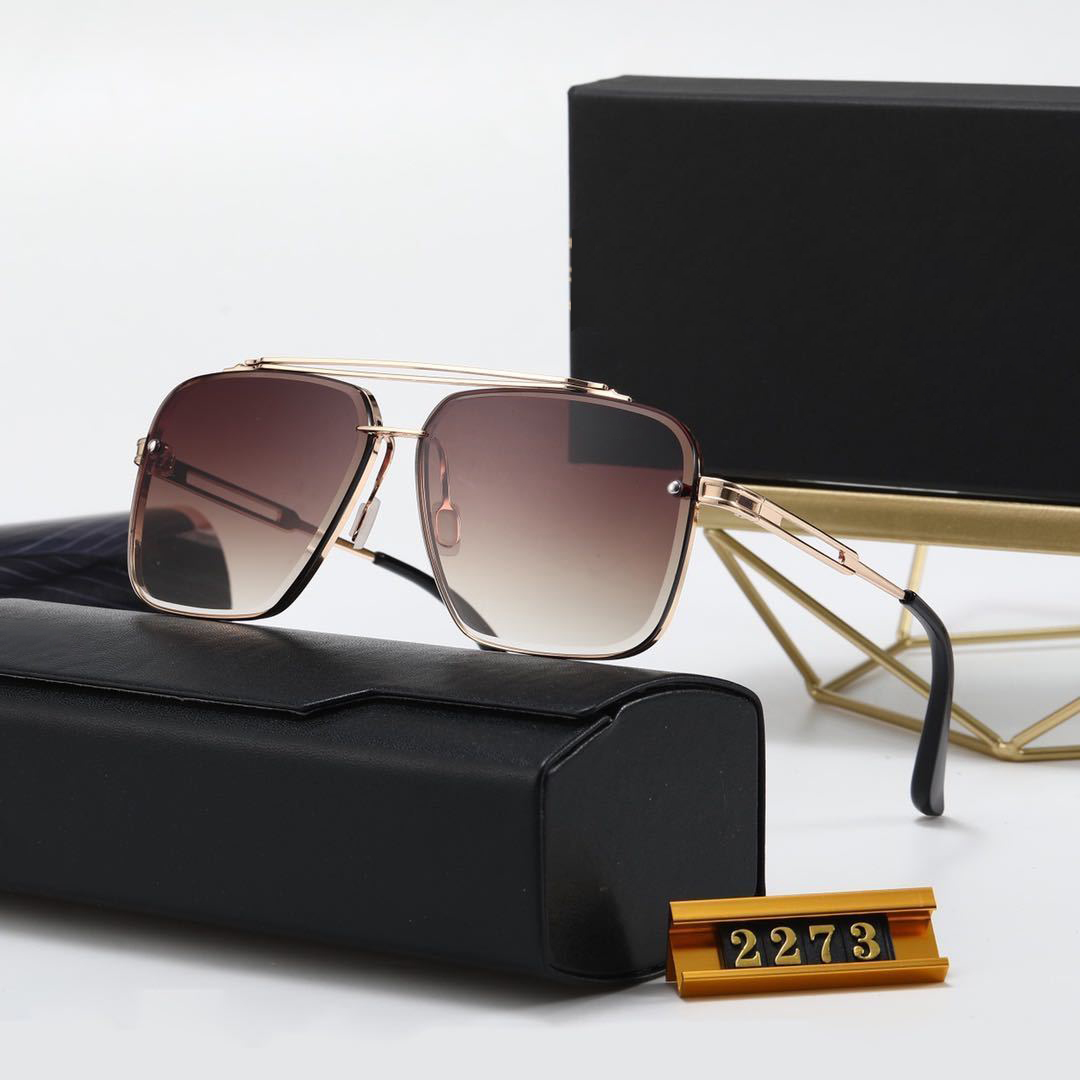 Designer Sunglasses oversized mens sunglasses Anti-UV Glasses Resin Lenses Photochromic Alloy Golden multi-color birthday gifts for men sunglass With Box
Designer Sunglasses oversized mens sunglasses Anti-UV Glasses Resin Lenses Photochromic Alloy Golden multi-color birthday gifts for men sunglass With Box