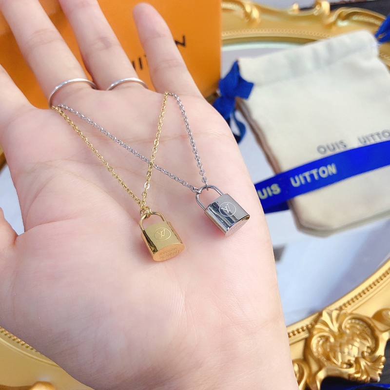 New Style Bracelets Women Bangle Wristband Cuff Chain Designer Jewelry Crystal 18K Gold Plated 925 Silver Plated Stainless steel Wedding Lovers Gift L047
New Style Bracelets Women Bangle Wristband Cuff Chain Designer Jewelry Crystal 18K Gold Plated 925 Silver Plated Stainless steel Wedding Lovers Gift L047