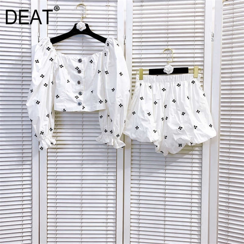 DEAT Women Black T-shirt Solid Color Square Collar Slong Sleeve Fashion Temperament Spring Summer 11D649 210709, Black shorts
DEAT Women Black T-shirt Solid Color Square Collar Slong Sleeve Fashion Temperament Spring Summer 11D649 210709, Black shorts