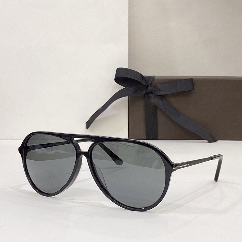 Summer Sunglasses For Men and Women style 0909 Anti-Ultraviolet Retro Oval Plank Full frame fashion Eyeglasses Random Box
Summer Sunglasses For Men and Women style 0909 Anti-Ultraviolet Retro Oval Plank Full frame fashion Eyeglasses Random Box