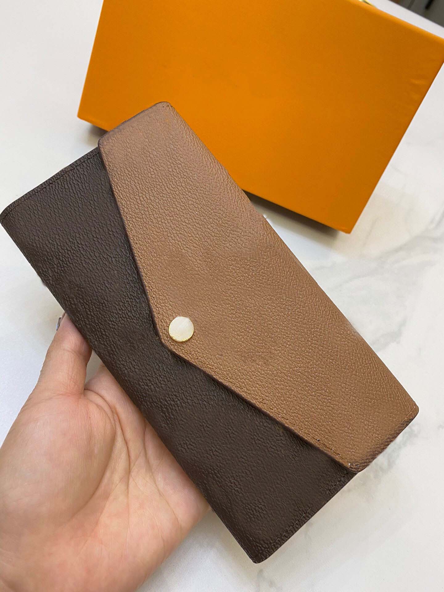 High Quality 2022LL Classic Wallet Trend Ladies Latest Fashion Designer Clutch Bags Long Wallet Card Holder with Box Dust Bag, Customize
High Quality 2022LL Classic Wallet Trend Ladies Latest Fashion Designer Clutch Bags Long Wallet Card Holder with Box Dust Bag, Customize