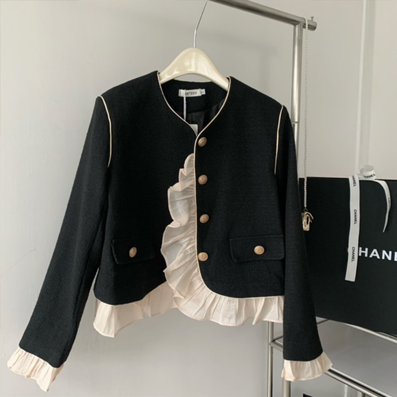 Women's Jackets Spring fashion wood ear contrast panels fabala design black crewneck cropped lady short coat, One color
Women's Jackets Spring fashion wood ear contrast panels fabala design black crewneck cropped lady short coat, One color