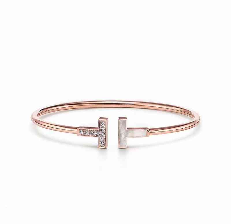 Factory designer bangle Fritillary double T Bracelet opening elastic ikok 18k rose gold bracelet vibrato net red live the same paragraph5621529 D4R9
Factory designer bangle Fritillary double T Bracelet opening elastic ikok 18k rose gold bracelet vibrato net red live the same paragraph5621529 D4R9