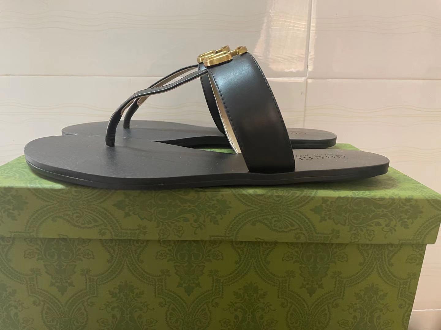 2022 Designer slippers Men Women sandals with Box Dust Bag card Shoes Bloom Web black floral Strawberry print Slide Leather
2022 Designer slippers Men Women sandals with Box Dust Bag card Shoes Bloom Web black floral Strawberry print Slide Leather