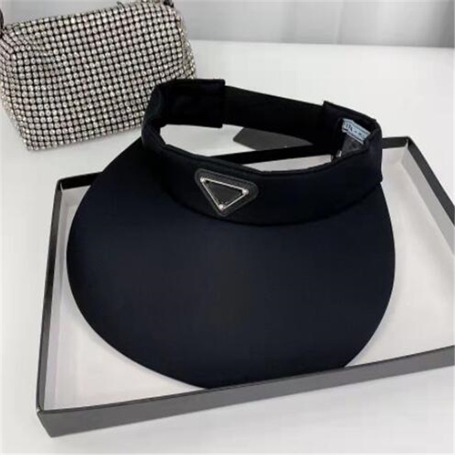 Designers Visor Hat Letter Empty Top Cap Summer Sunshade Hats Mens Women Golf Tennis Outdoor Beach Headband Snapback Baseball Caps, White
Designers Visor Hat Letter Empty Top Cap Summer Sunshade Hats Mens Women Golf Tennis Outdoor Beach Headband Snapback Baseball Caps, White